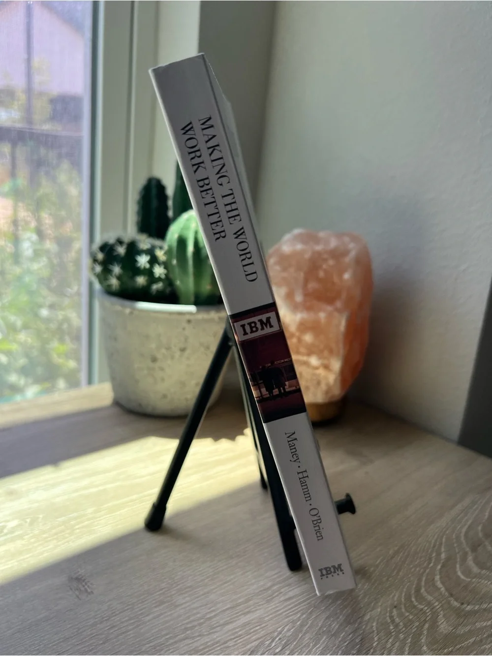Making the World Work Better: IBM 100 Year History Paperback Business Tech Book